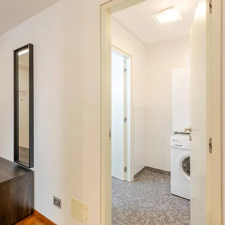 Luxury Loft Porta Nuova - Garage In Centro *